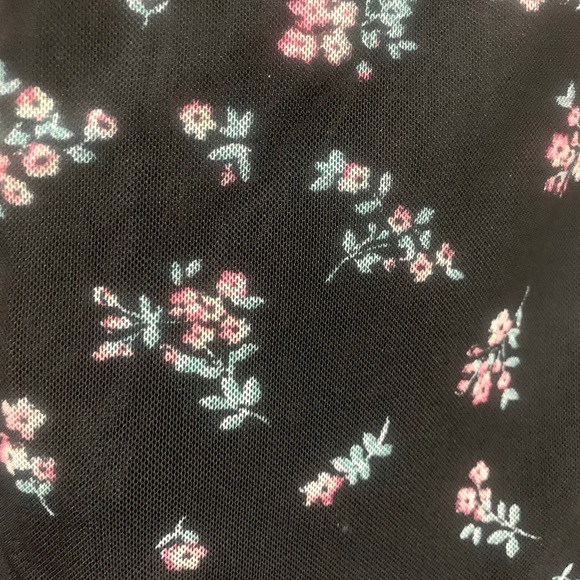 Black Floral Short Romper - Picture 2 of 4